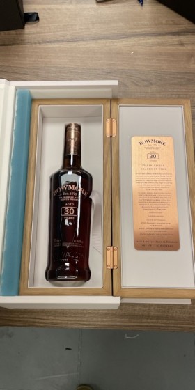 Bowmore 30 Years old 2022 release 